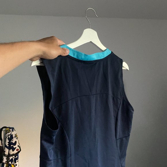 Peak Performance Women’s Top - Picture 2 of 2